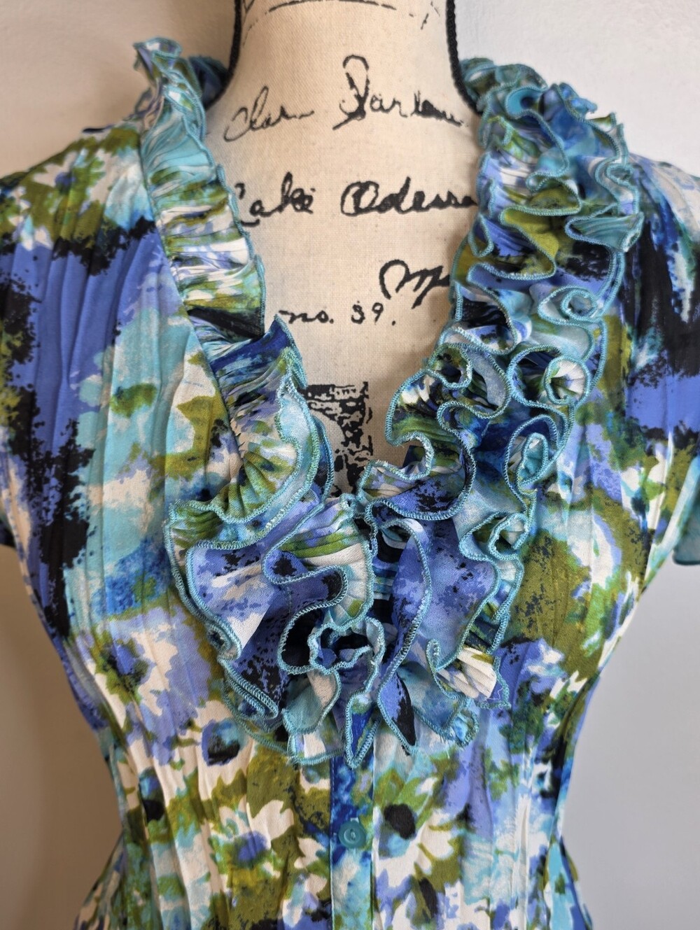 Y2k East 5th Blue, Green & White Ruffle-Trim Button Front Blouse Sz Small - Picture 2 of 4